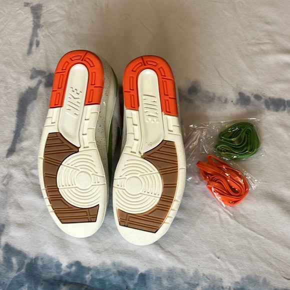 Brand New Nike Air Jordan 2 Sz 5.5 Retro Low - Picture 4 of 8